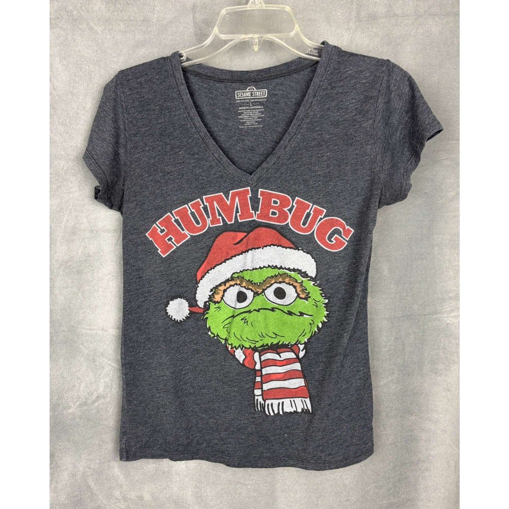Sesame Street Oscar The Grouch Humbug Graphic T-shirt Holiday Women’s L